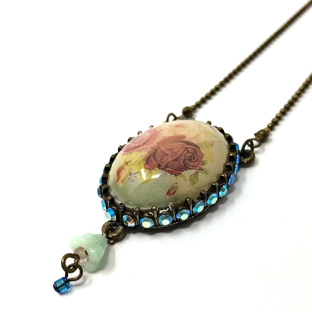 Michal Negrin Victorian-inspired floral and Swarovski crystal pendant necklace - Picture 8 of 11